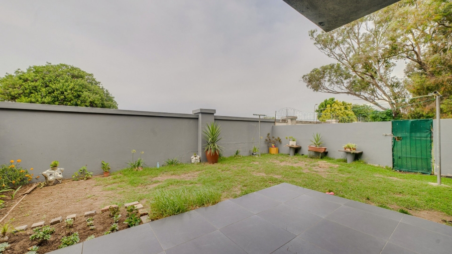 2 Bedroom Property for Sale in Algoa Park Eastern Cape